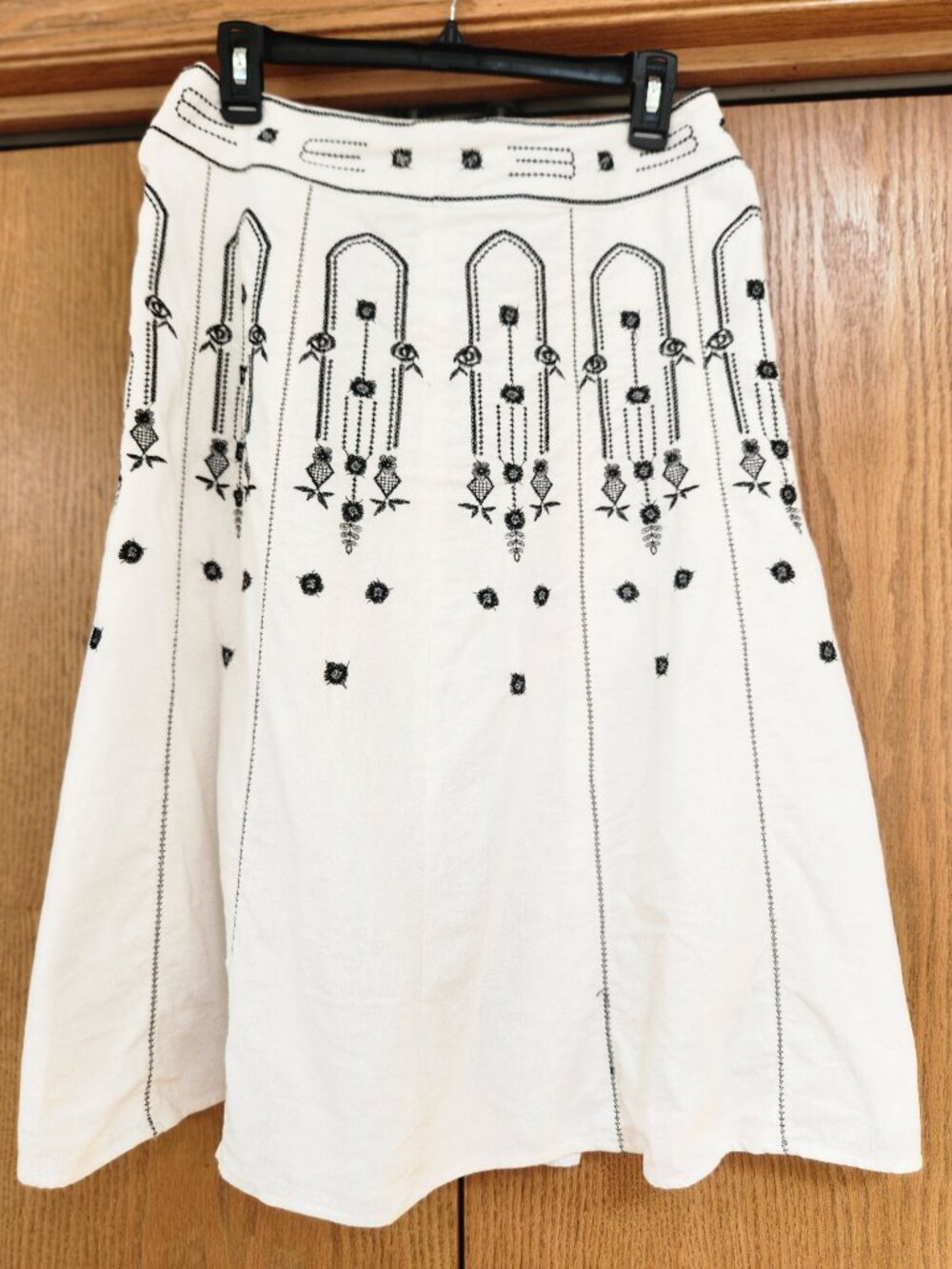 Tweeds Vintage Cream & Black Floral Embroidered Boho Midi Skirt 8